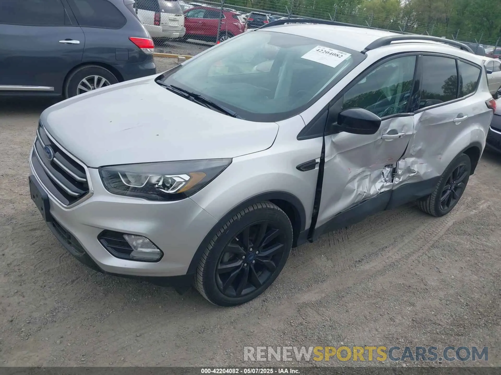 2 Photograph of a damaged car 1FMCU0GD1KUB64049 FORD ESCAPE 2019