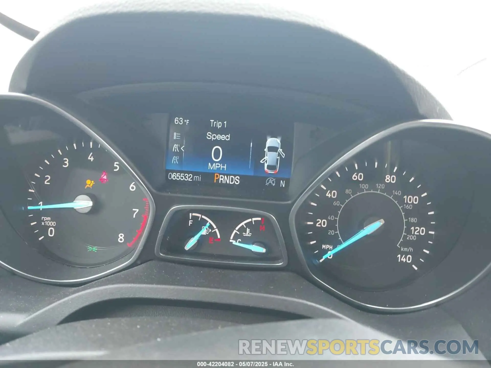 7 Photograph of a damaged car 1FMCU0GD1KUB64049 FORD ESCAPE 2019
