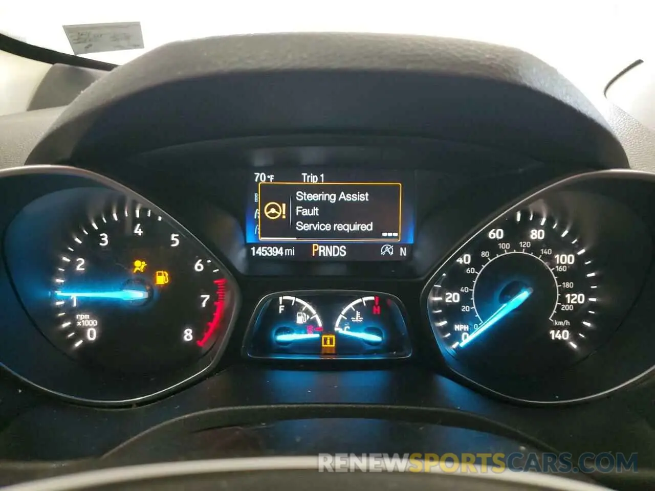 9 Photograph of a damaged car 1FMCU0GD1KUB65606 FORD ESCAPE 2019