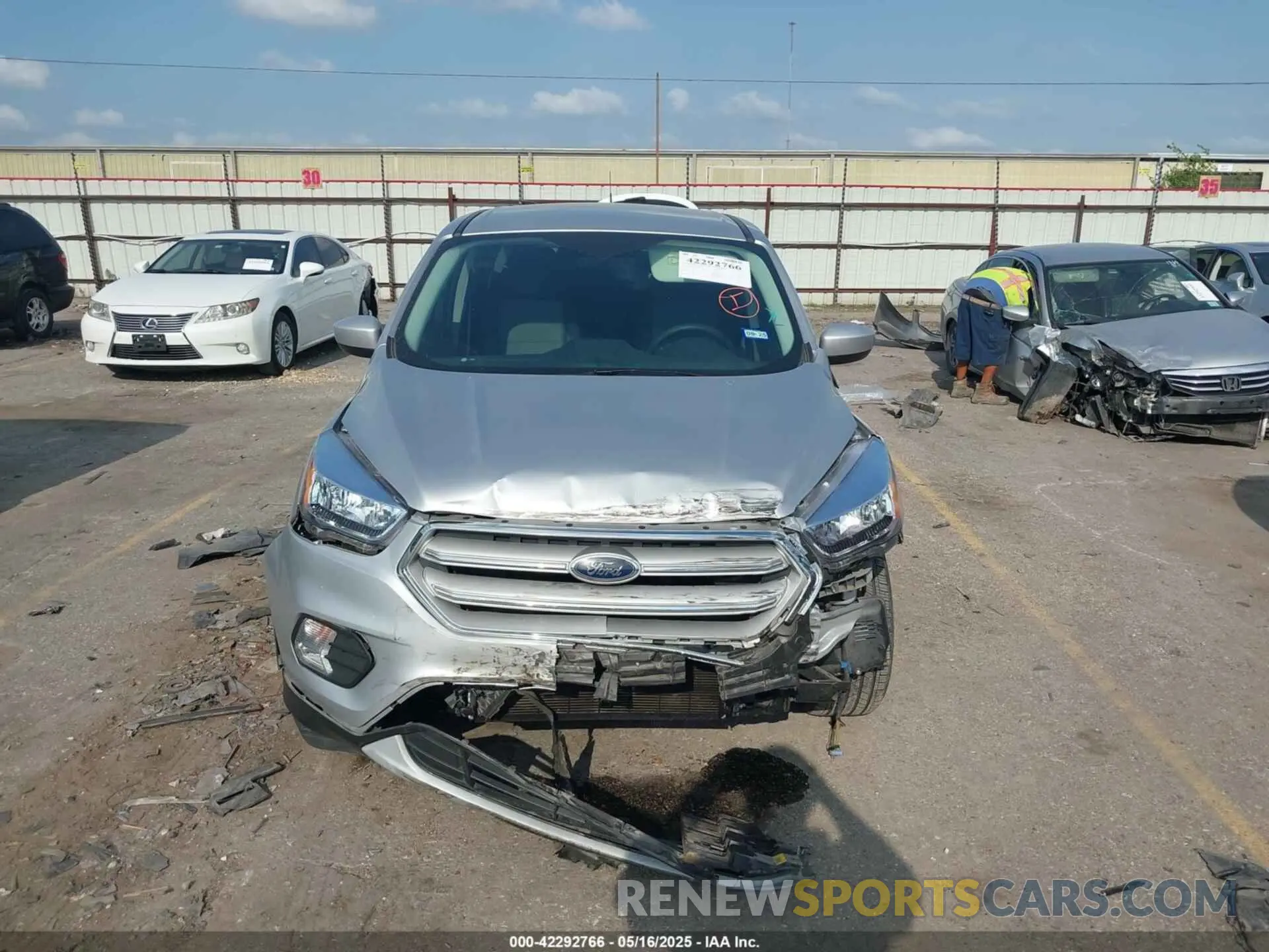 13 Photograph of a damaged car 1FMCU0GD1KUC02511 FORD ESCAPE 2019