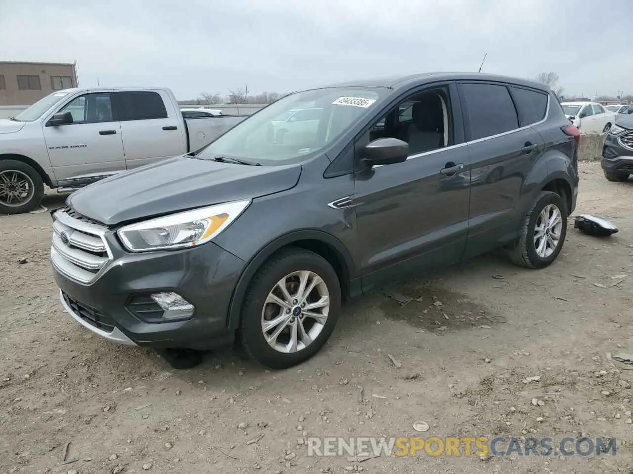 1 Фотография поврежденного автомобиля 1FMCU0GD2KUA10000 FORD ESCAPE 2019