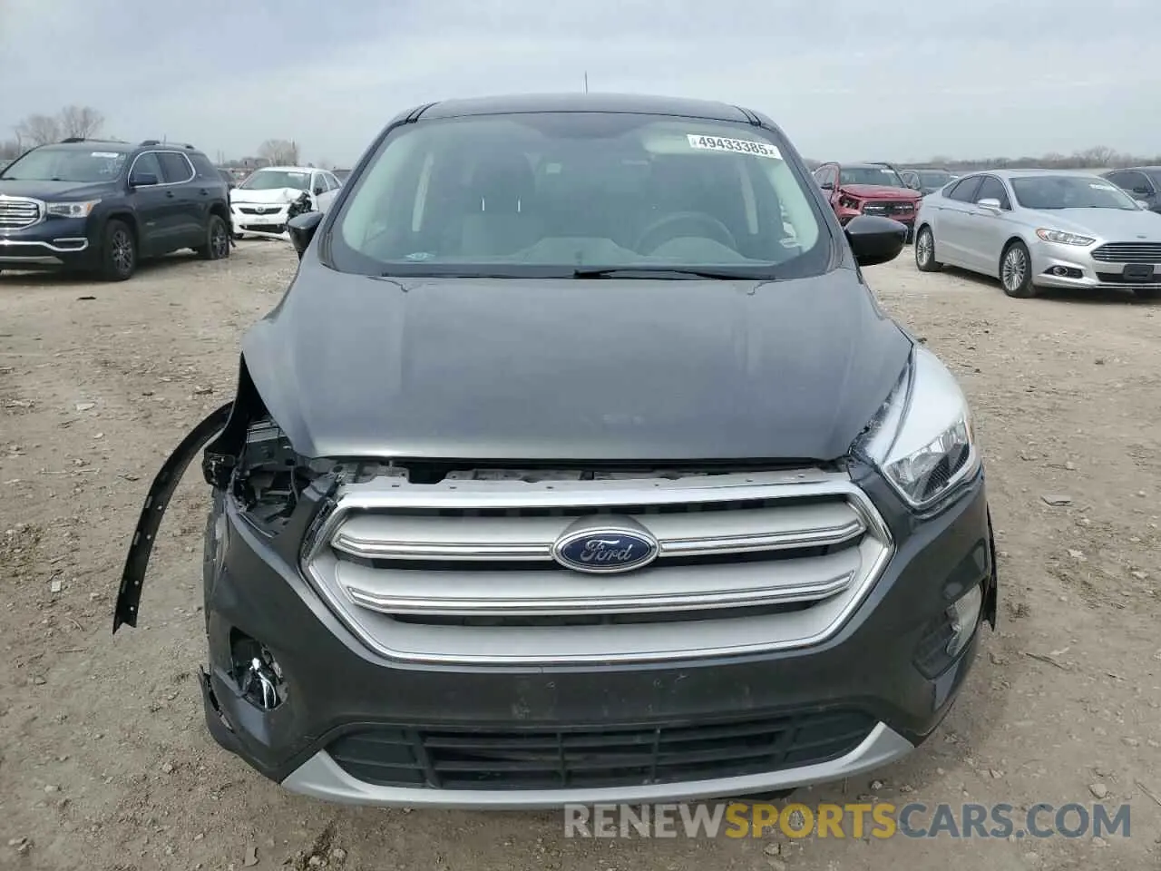 5 Фотография поврежденного автомобиля 1FMCU0GD2KUA10000 FORD ESCAPE 2019