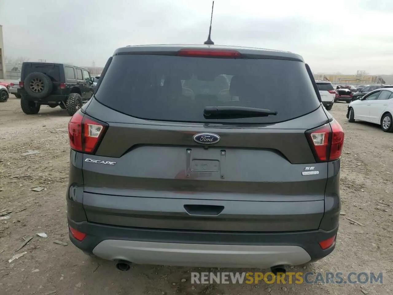 6 Фотография поврежденного автомобиля 1FMCU0GD2KUA10000 FORD ESCAPE 2019