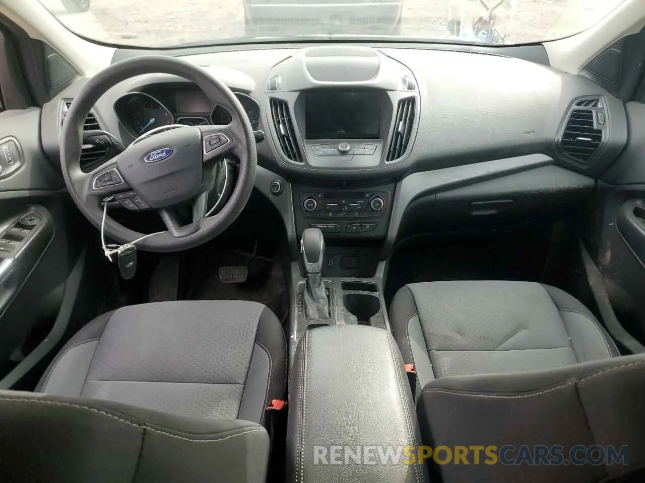 8 Фотография поврежденного автомобиля 1FMCU0GD2KUA10000 FORD ESCAPE 2019