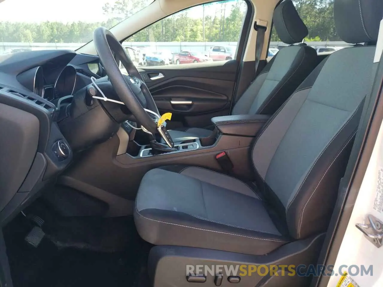 7 Фотография поврежденного автомобиля 1FMCU0GD2KUA87725 FORD ESCAPE 2019