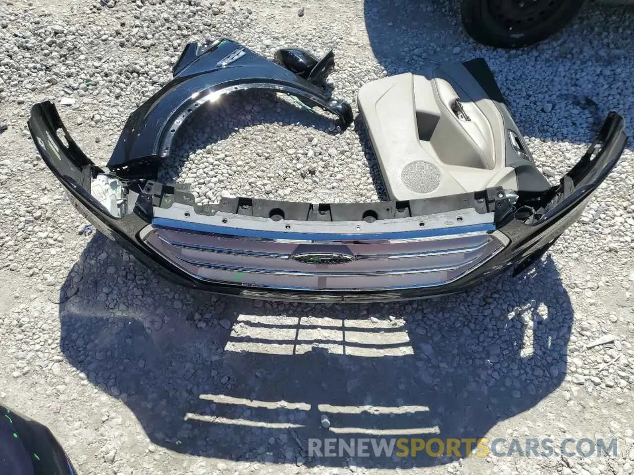 12 Photograph of a damaged car 1FMCU0GD2KUB08749 FORD ESCAPE 2019