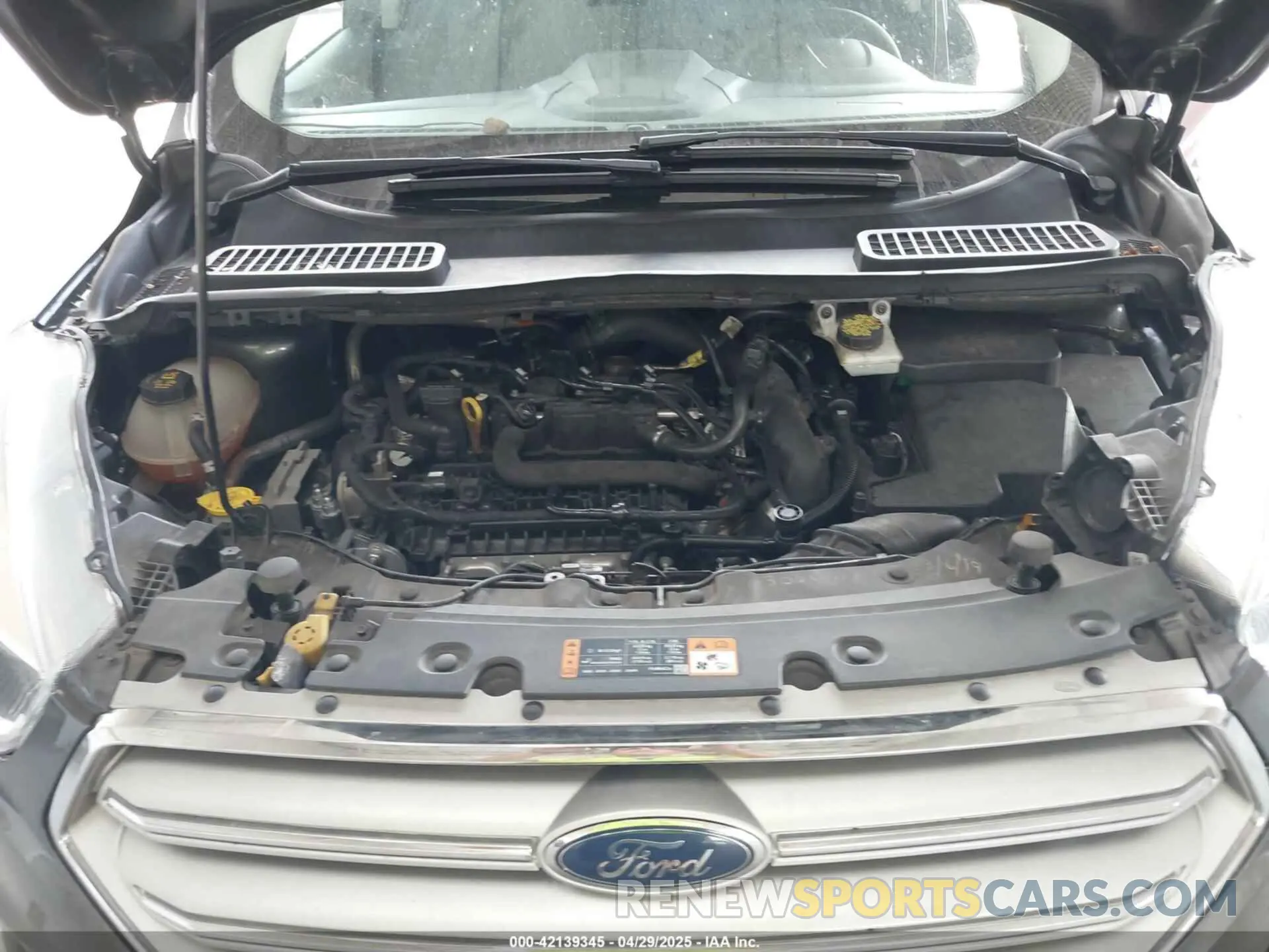 10 Фотография поврежденного автомобиля 1FMCU0GD2KUB14762 FORD ESCAPE 2019