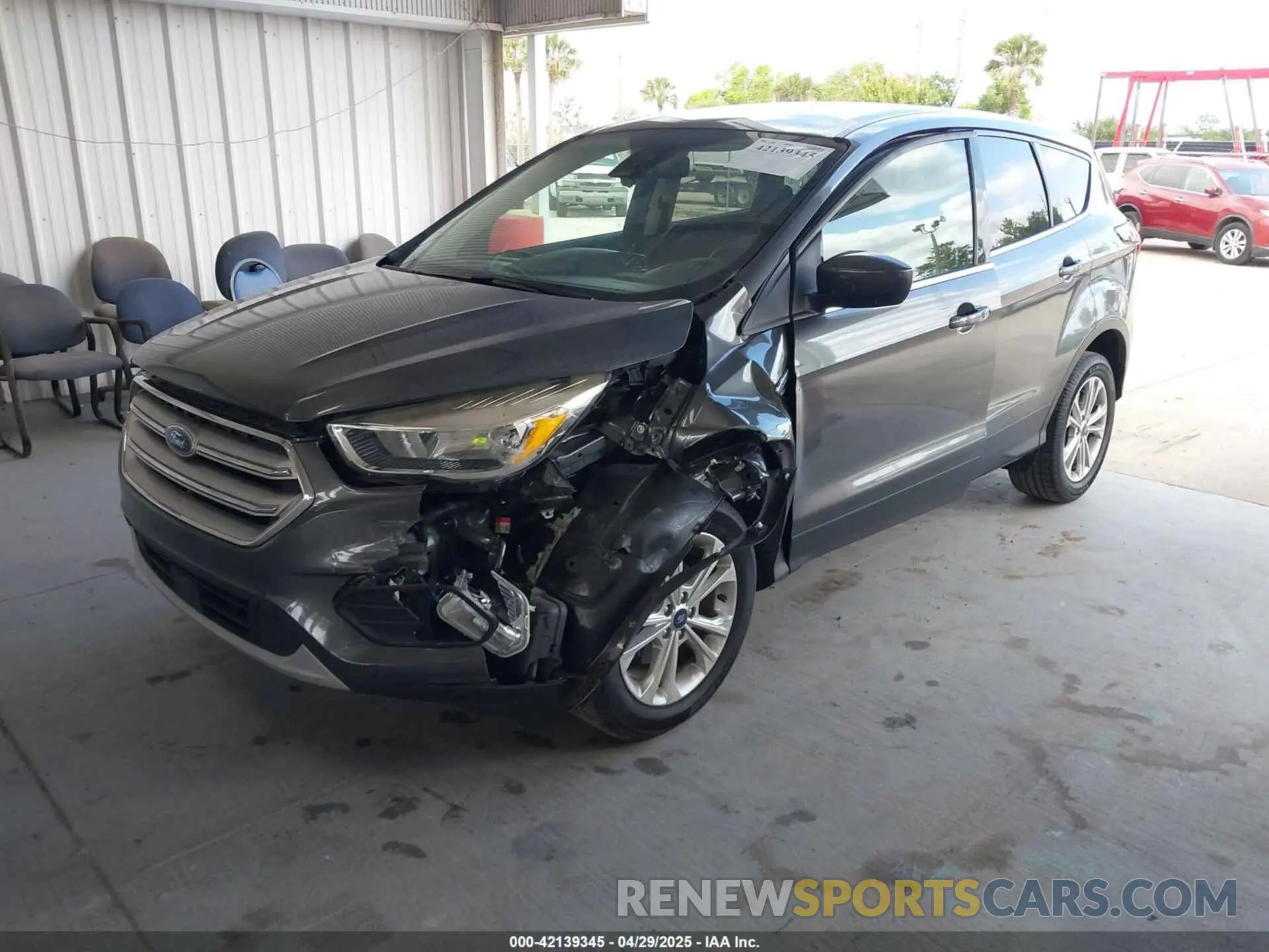 2 Фотография поврежденного автомобиля 1FMCU0GD2KUB14762 FORD ESCAPE 2019
