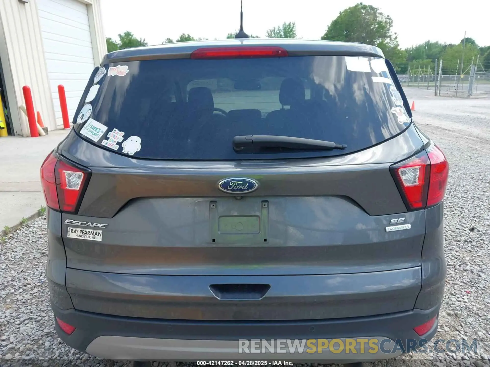 16 Фотография поврежденного автомобиля 1FMCU0GD2KUB38690 FORD ESCAPE 2019