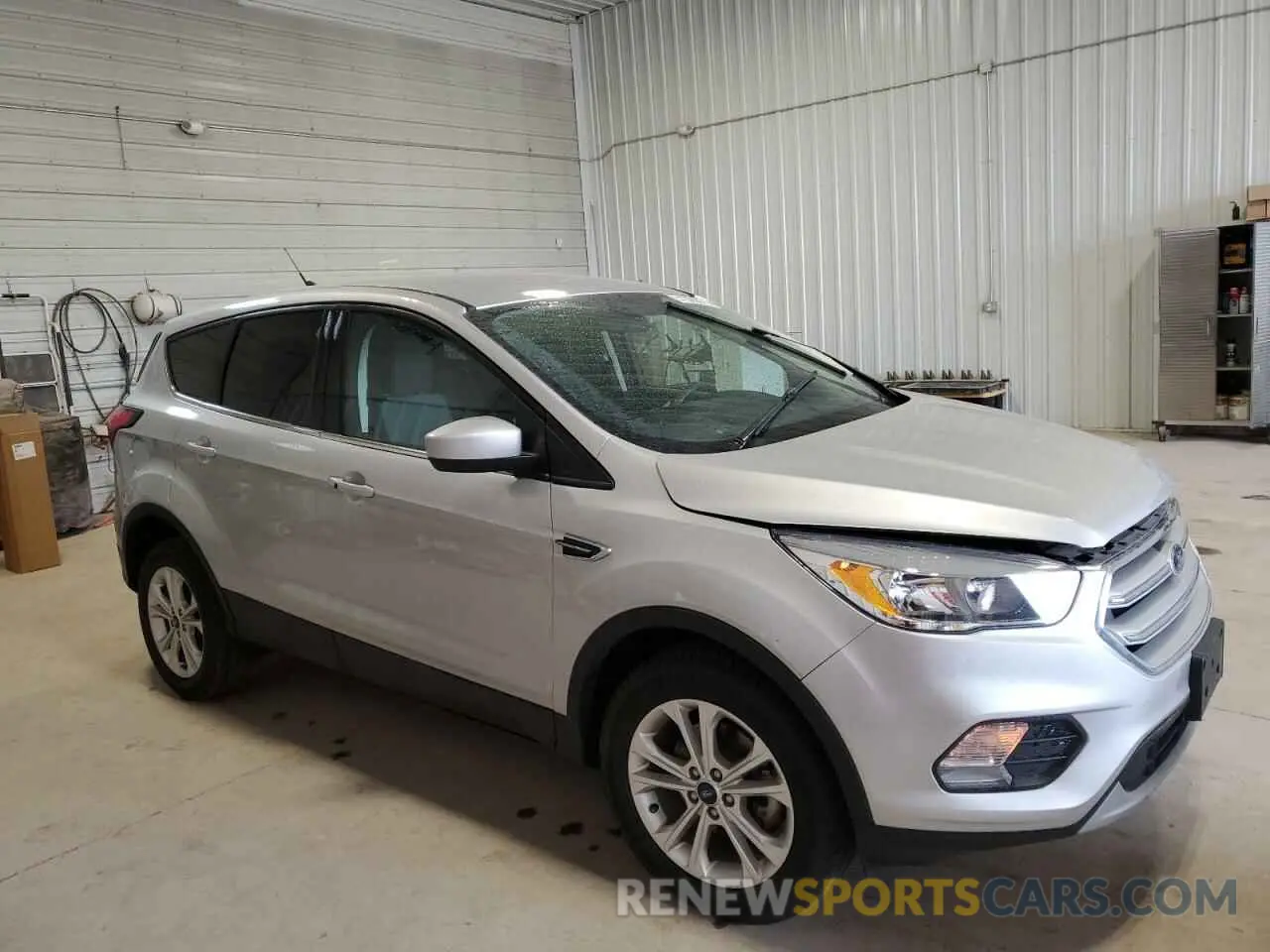 4 Фотография поврежденного автомобиля 1FMCU0GD2KUB59667 FORD ESCAPE 2019