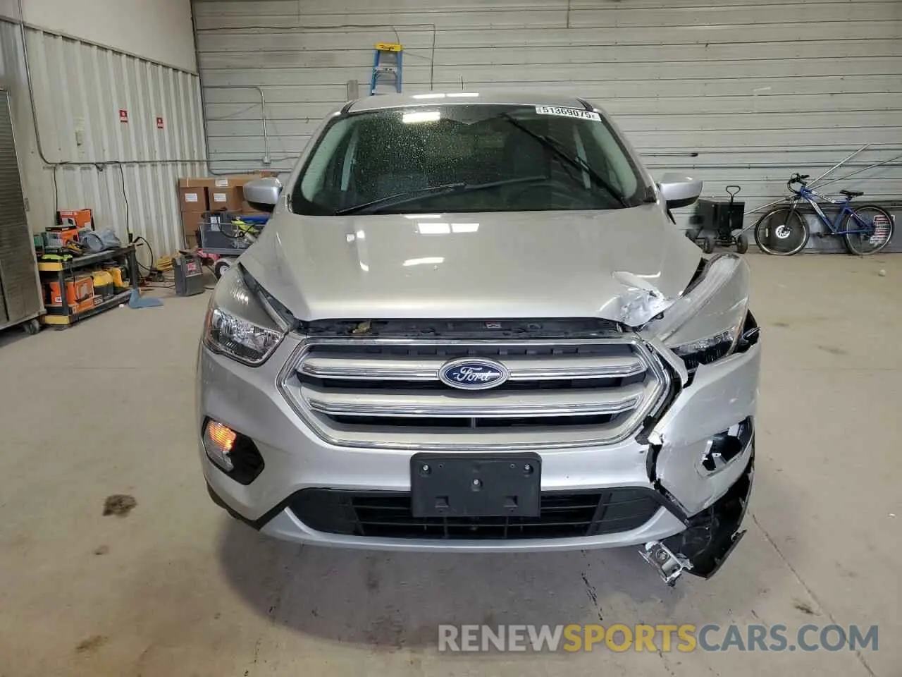 5 Фотография поврежденного автомобиля 1FMCU0GD2KUB59667 FORD ESCAPE 2019