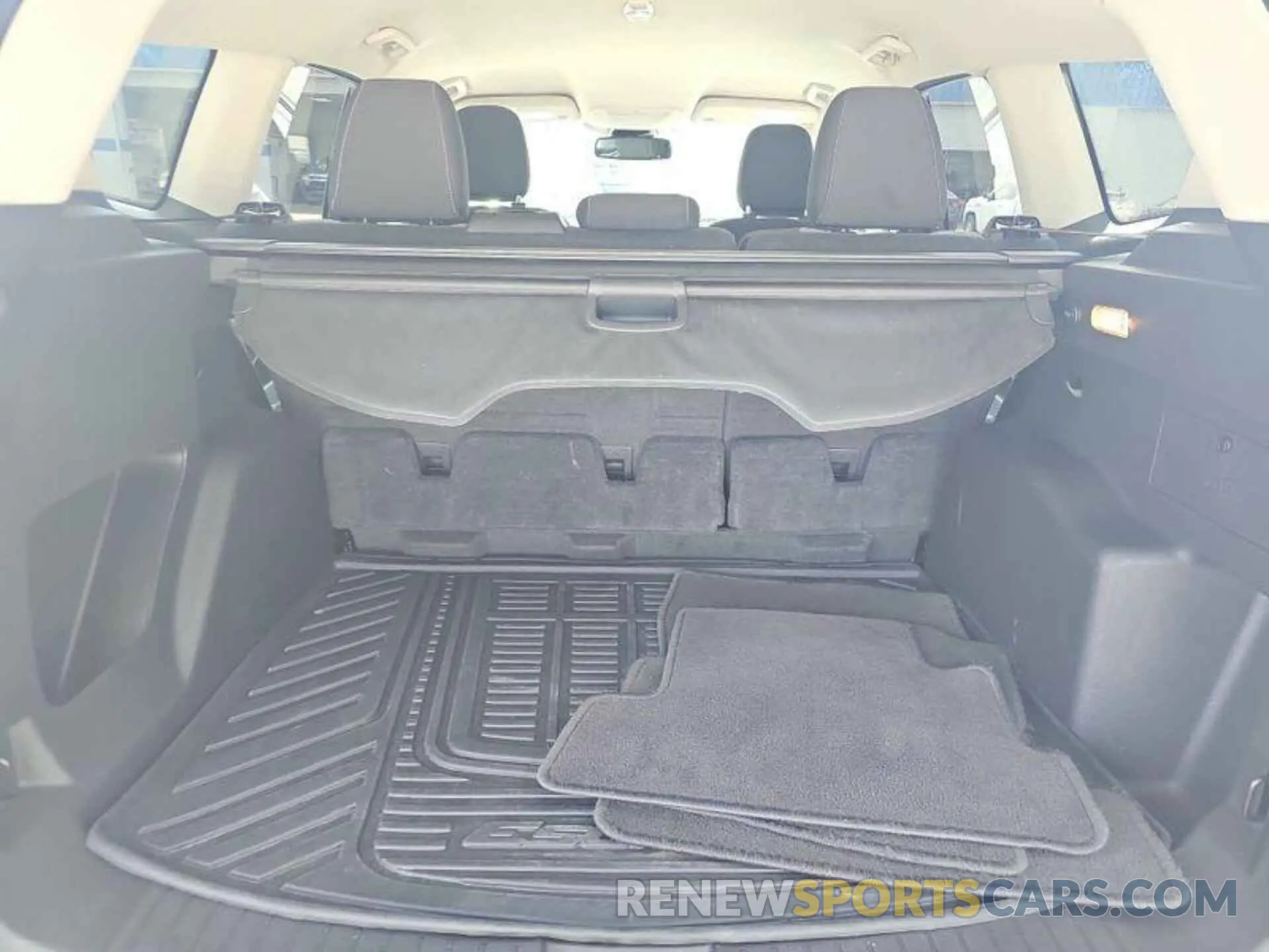 8 Фотография поврежденного автомобиля 1FMCU0GD2KUB82026 FORD ESCAPE 2019