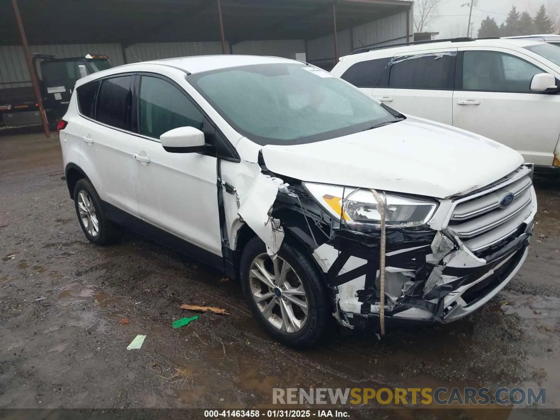 1 Photograph of a damaged car 1FMCU0GD2KUC21987 FORD ESCAPE 2019