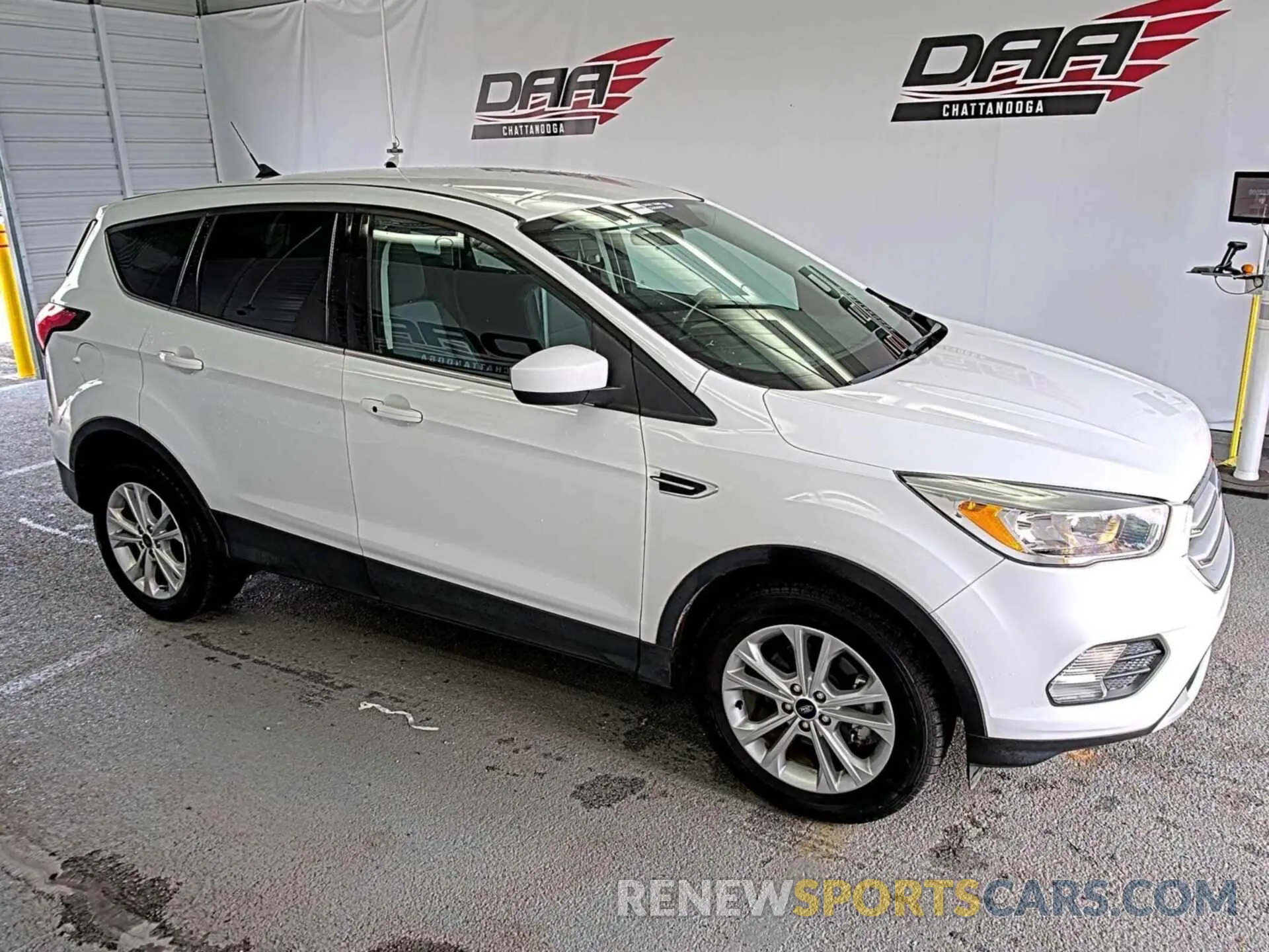 30 Фотография поврежденного автомобиля 1FMCU0GD2KUC36960 FORD ESCAPE 2019