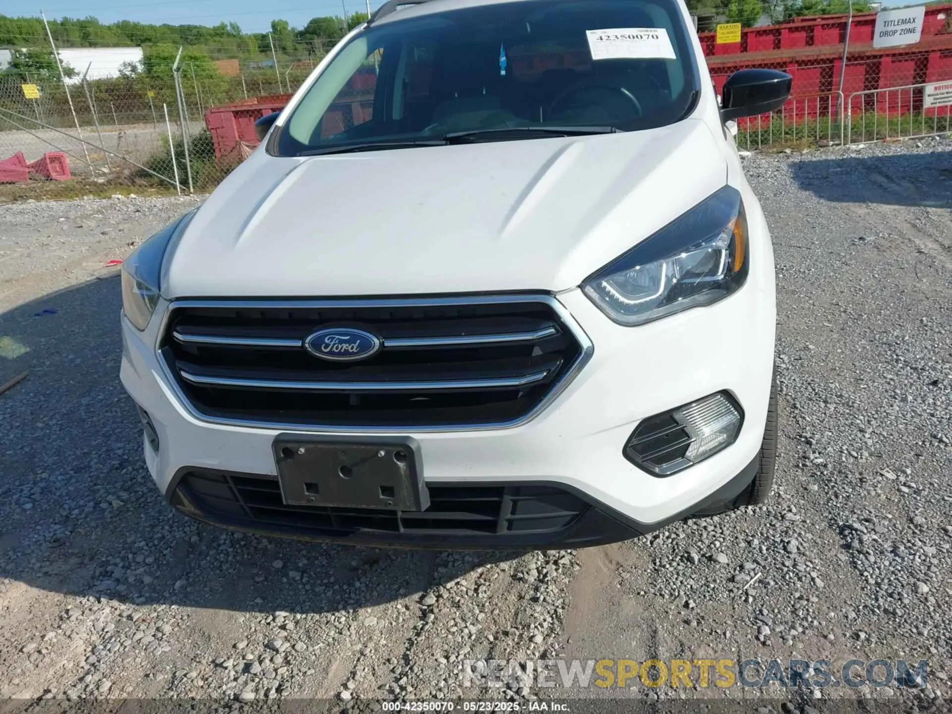 12 Photograph of a damaged car 1FMCU0GD2KUC47330 FORD ESCAPE 2019
