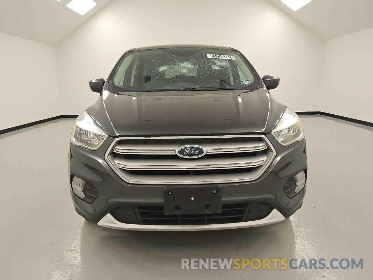 5 Фотография поврежденного автомобиля 1FMCU0GD2KUC52723 FORD ESCAPE 2019