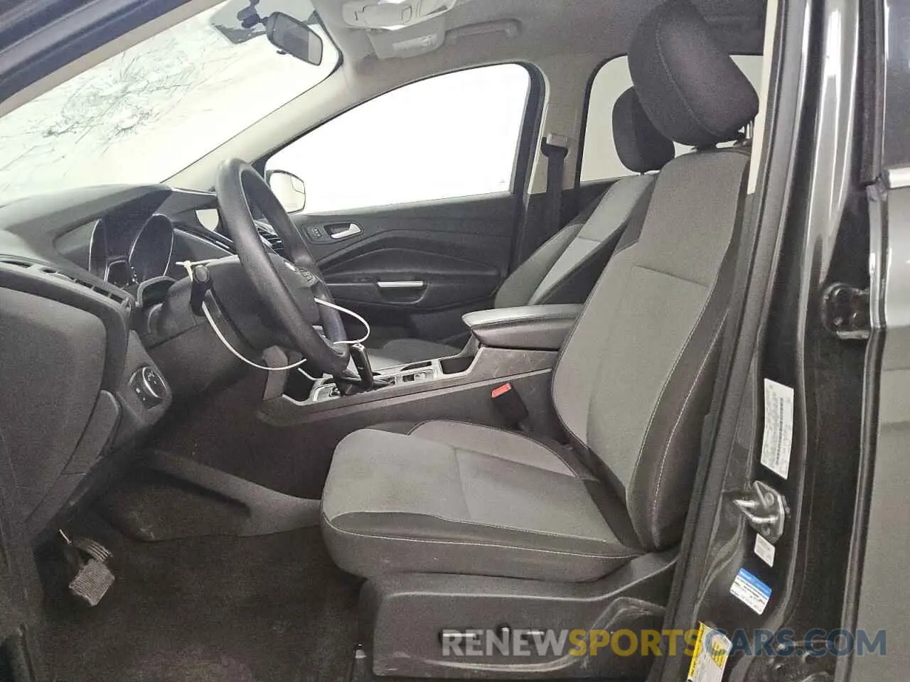 7 Фотография поврежденного автомобиля 1FMCU0GD2KUC52723 FORD ESCAPE 2019