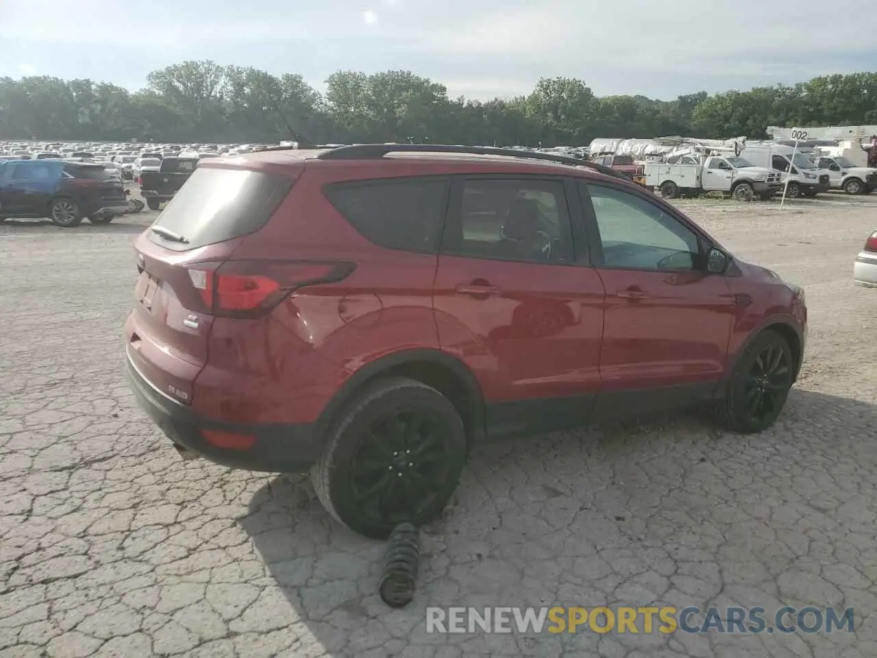 3 Photograph of a damaged car 1FMCU0GD2KUC52995 FORD ESCAPE 2019