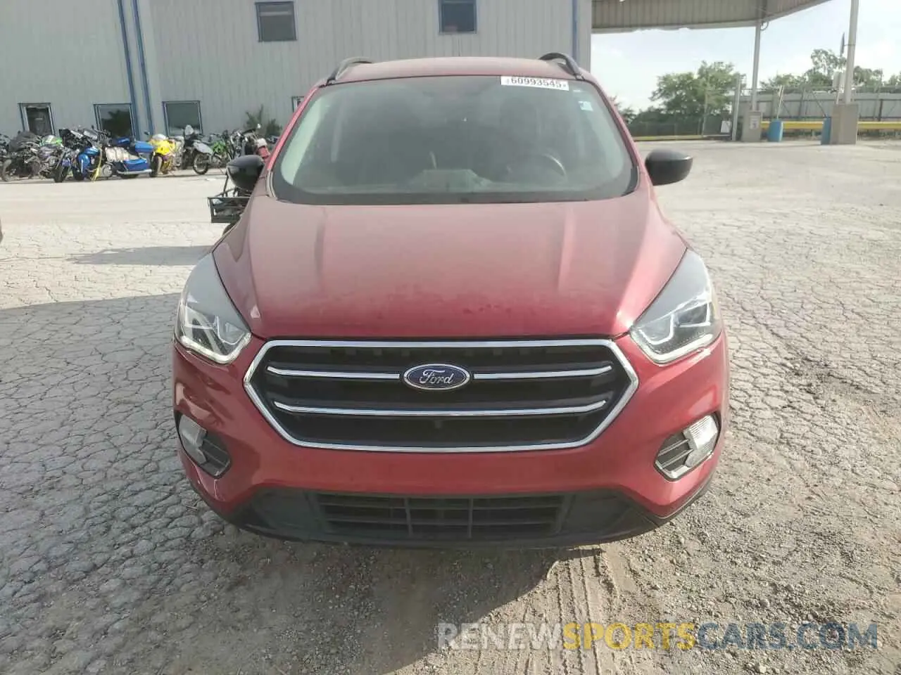 5 Photograph of a damaged car 1FMCU0GD2KUC52995 FORD ESCAPE 2019