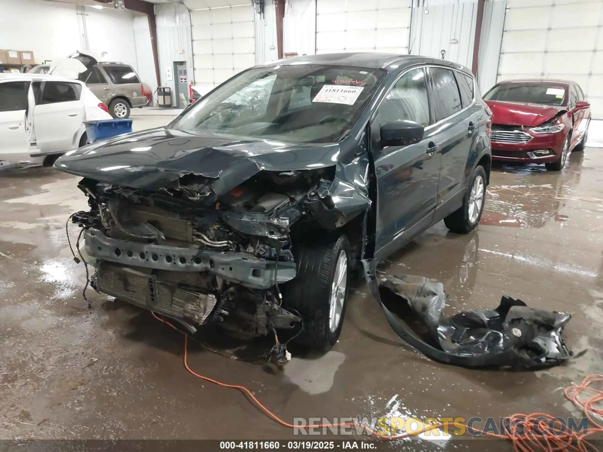 2 Photograph of a damaged car 1FMCU0GD2KUC53502 FORD ESCAPE 2019