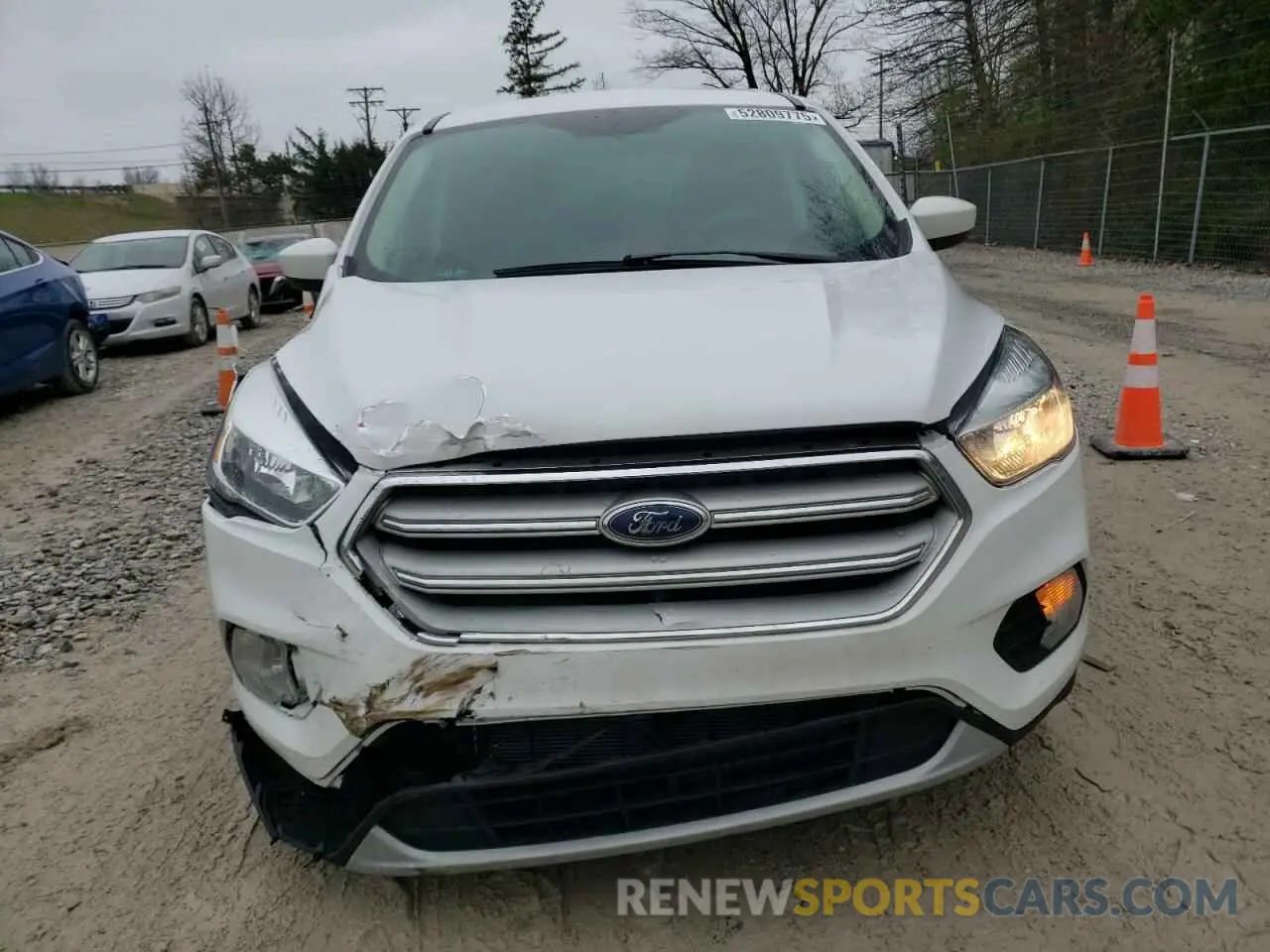 5 Photograph of a damaged car 1FMCU0GD3KUA07221 FORD ESCAPE 2019