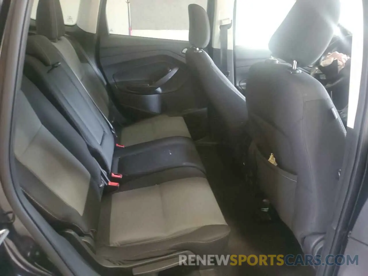 11 Фотография поврежденного автомобиля 1FMCU0GD3KUA07915 FORD ESCAPE 2019