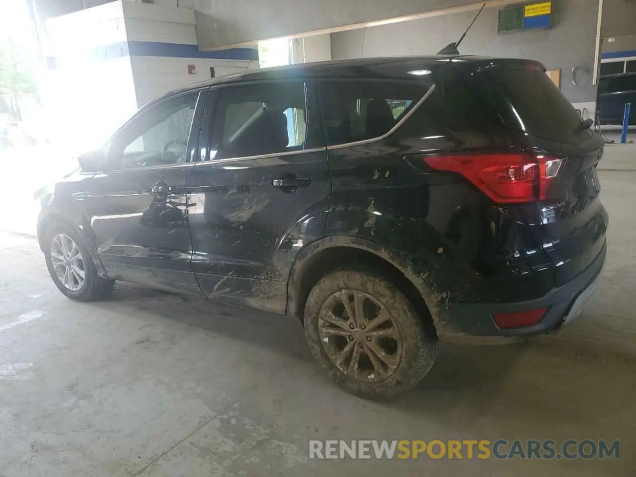 2 Фотография поврежденного автомобиля 1FMCU0GD3KUA07915 FORD ESCAPE 2019