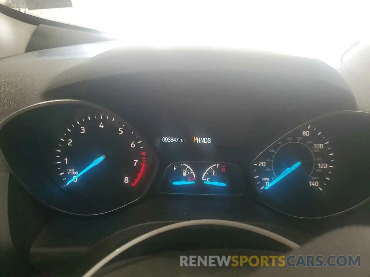 9 Фотография поврежденного автомобиля 1FMCU0GD3KUA07915 FORD ESCAPE 2019