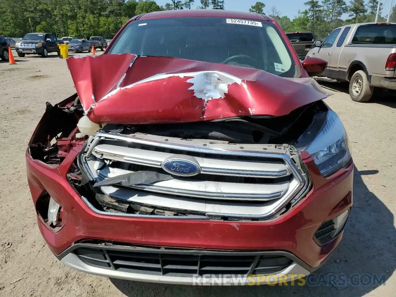 5 Фотография поврежденного автомобиля 1FMCU0GD3KUA67774 FORD ESCAPE 2019