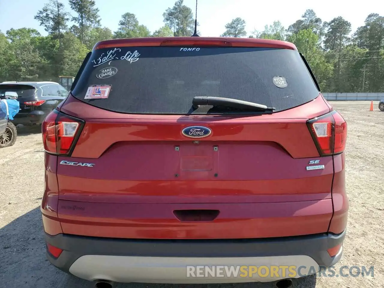 6 Фотография поврежденного автомобиля 1FMCU0GD3KUA67774 FORD ESCAPE 2019
