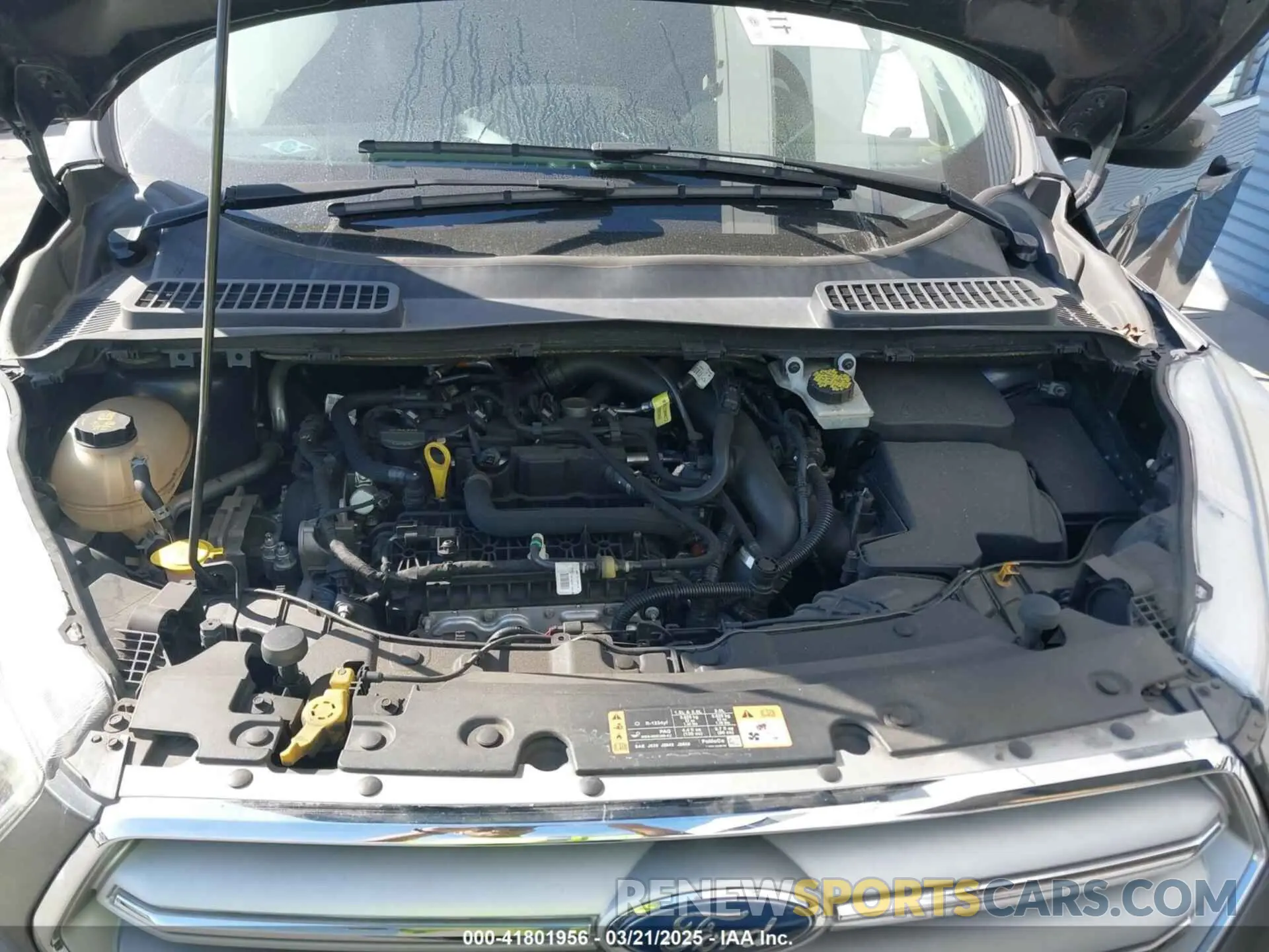 10 Фотография поврежденного автомобиля 1FMCU0GD3KUA71923 FORD ESCAPE 2019