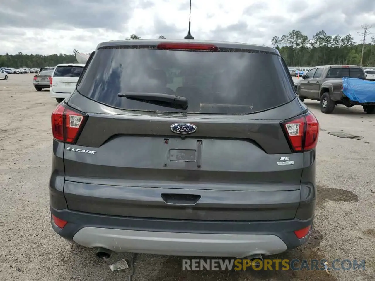 6 Фотография поврежденного автомобиля 1FMCU0GD3KUA75356 FORD ESCAPE 2019