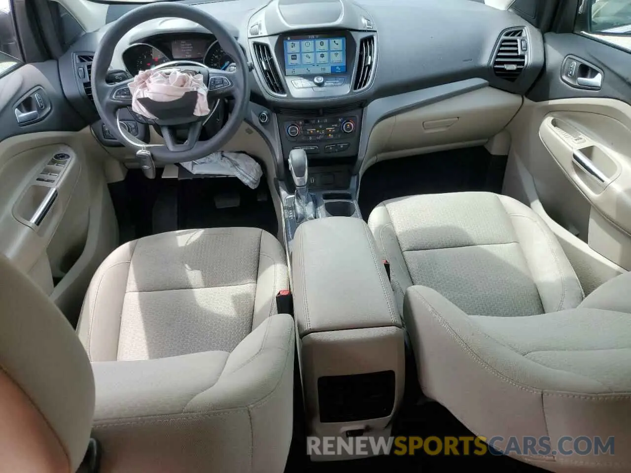8 Фотография поврежденного автомобиля 1FMCU0GD3KUA75356 FORD ESCAPE 2019