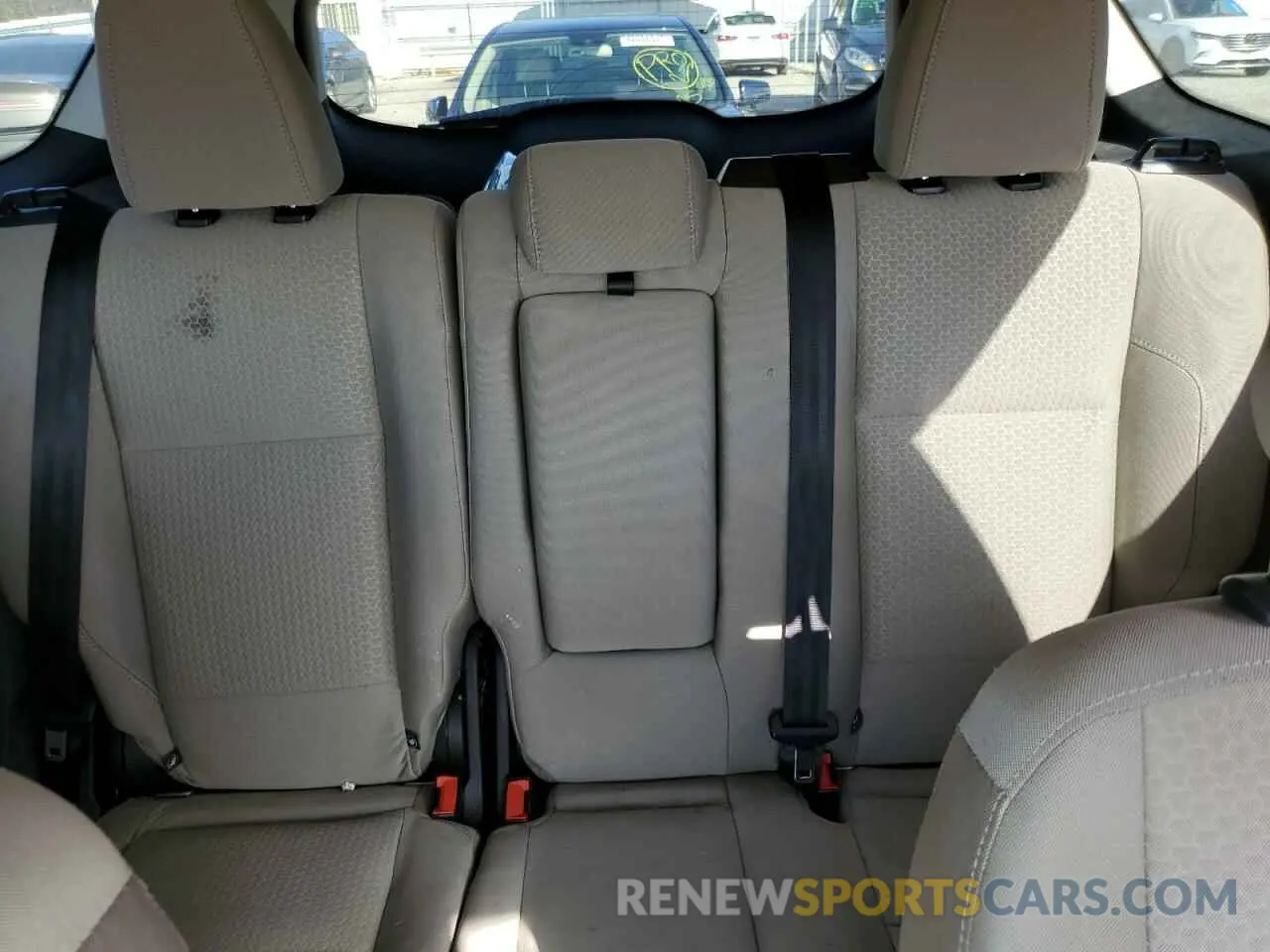 10 Photograph of a damaged car 1FMCU0GD3KUA89399 FORD ESCAPE 2019