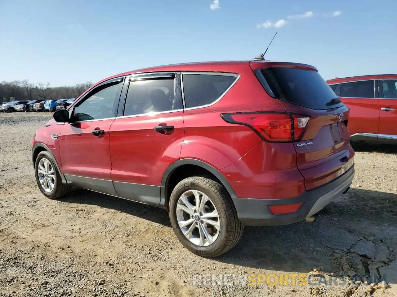 2 Photograph of a damaged car 1FMCU0GD3KUA89399 FORD ESCAPE 2019
