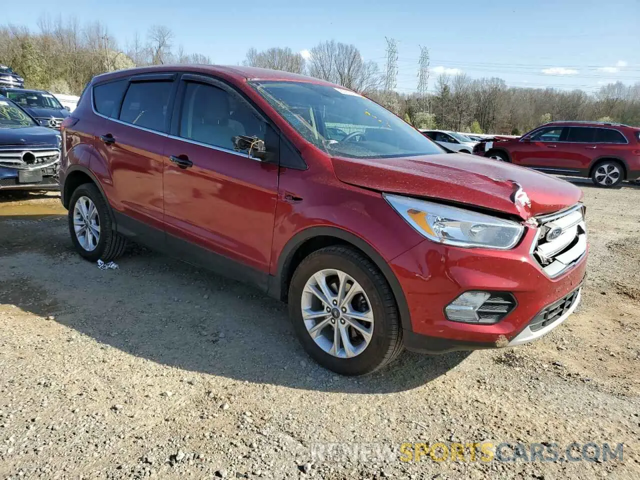 4 Photograph of a damaged car 1FMCU0GD3KUA89399 FORD ESCAPE 2019