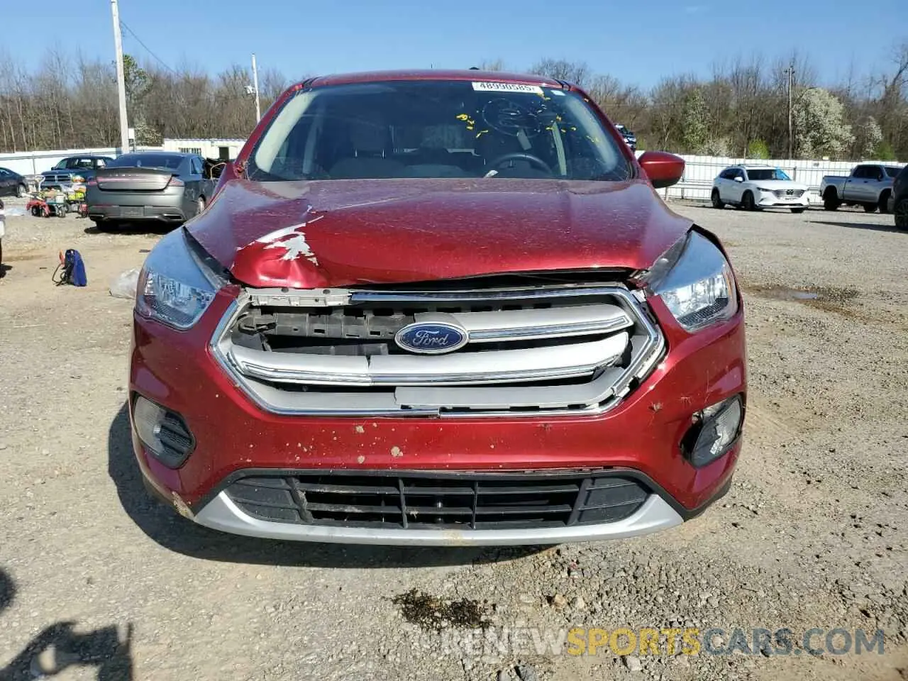 5 Photograph of a damaged car 1FMCU0GD3KUA89399 FORD ESCAPE 2019