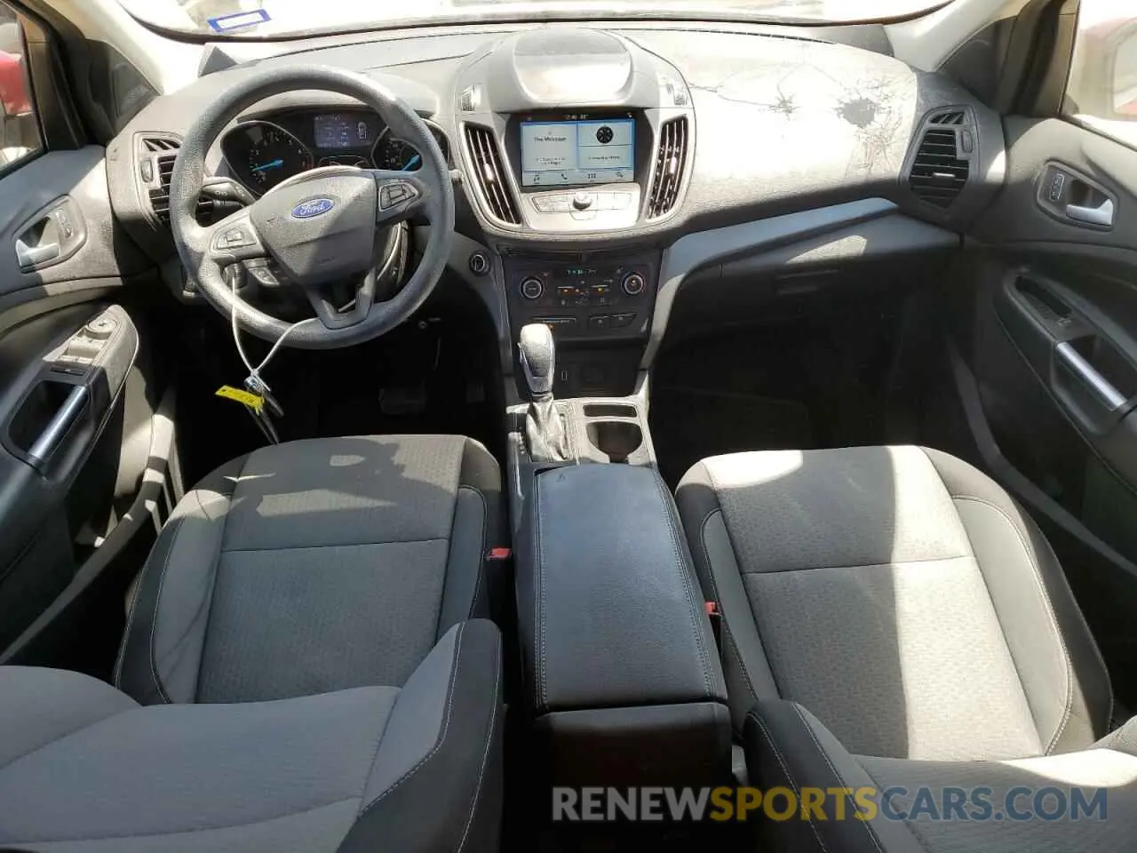 8 Фотография поврежденного автомобиля 1FMCU0GD3KUB26225 FORD ESCAPE 2019