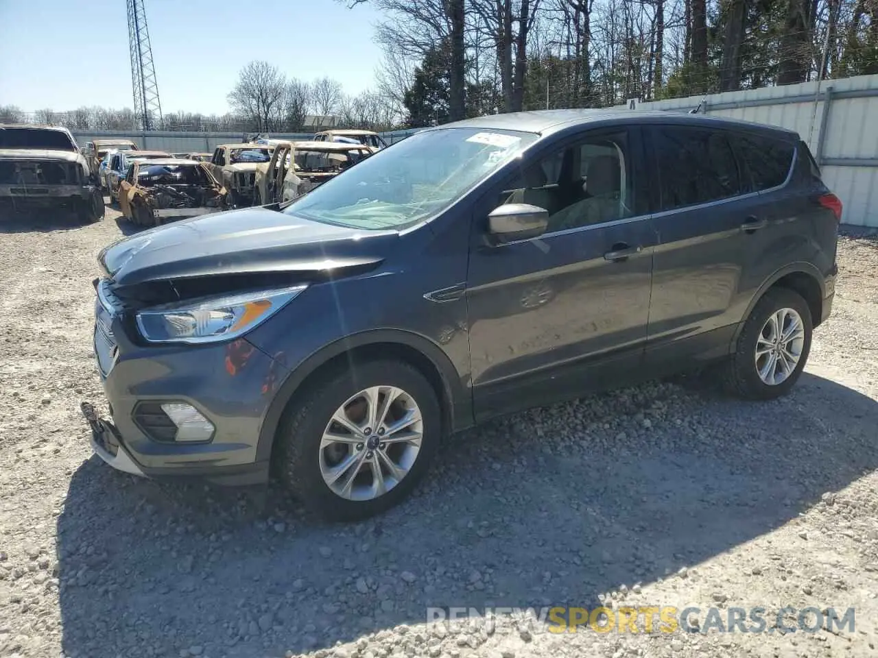 1 Photograph of a damaged car 1FMCU0GD3KUB67163 FORD ESCAPE 2019