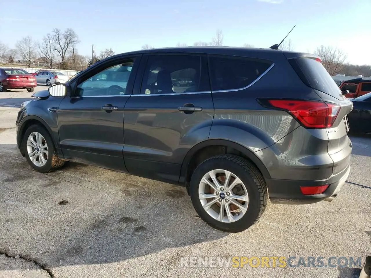 2 Photograph of a damaged car 1FMCU0GD3KUB67163 FORD ESCAPE 2019