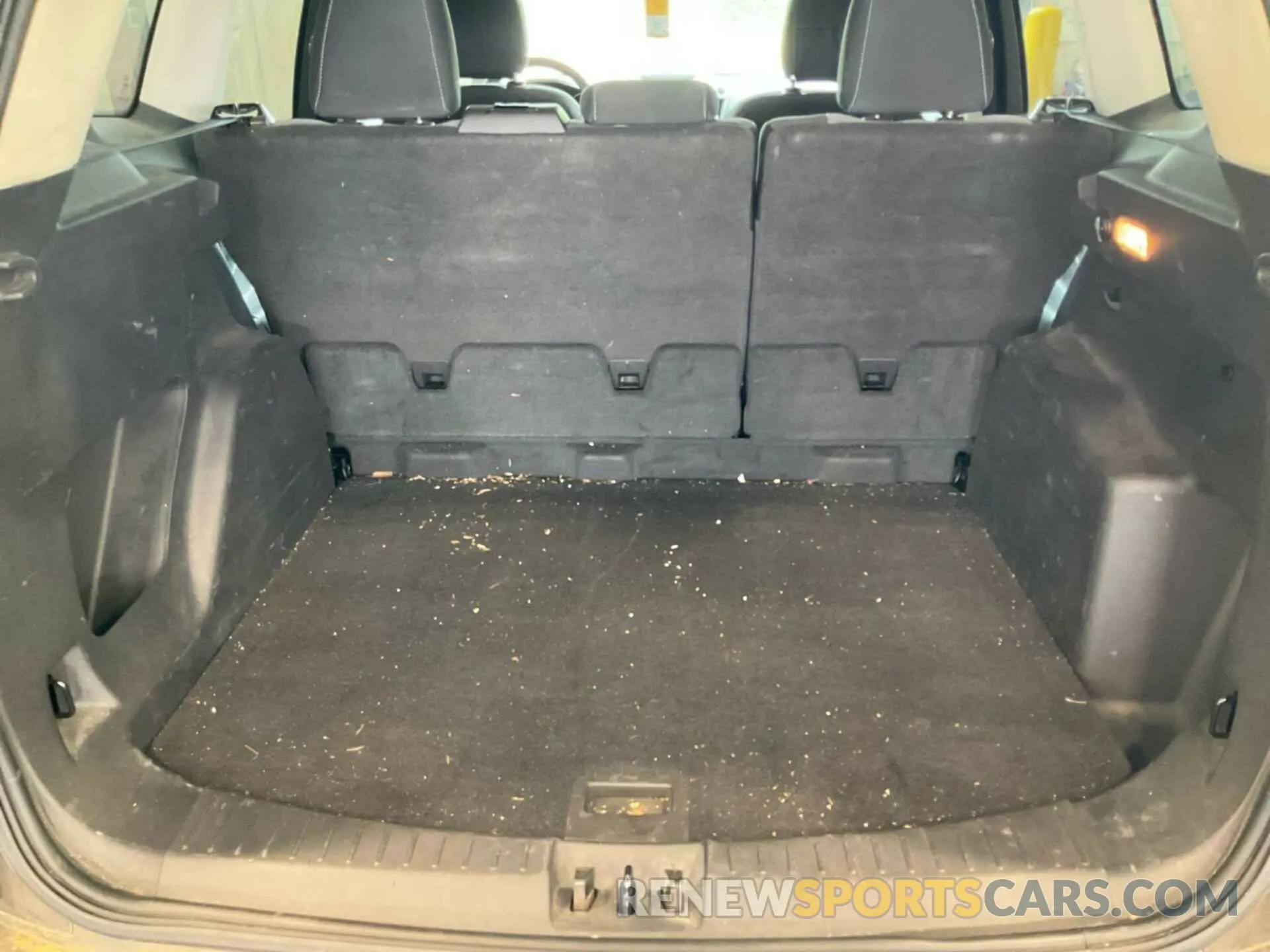 13 Фотография поврежденного автомобиля 1FMCU0GD3KUB82343 FORD ESCAPE 2019