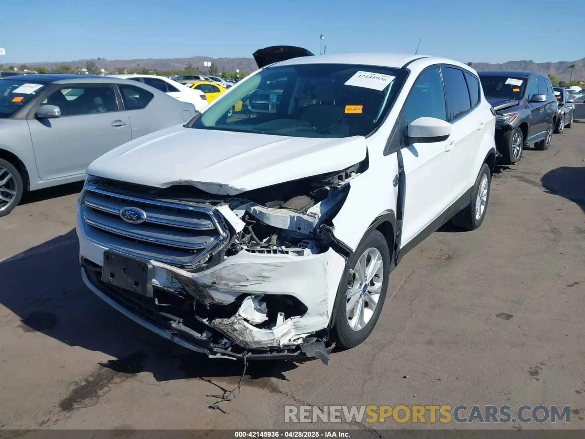 6 Photograph of a damaged car 1FMCU0GD3KUC52164 FORD ESCAPE 2019