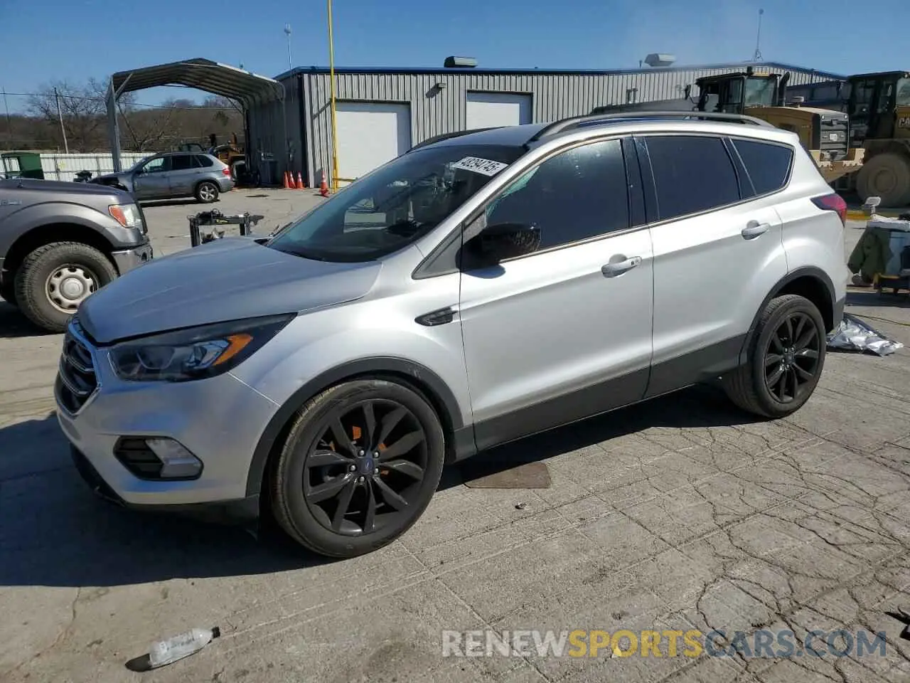 1 Photograph of a damaged car 1FMCU0GD4KUA07325 FORD ESCAPE 2019