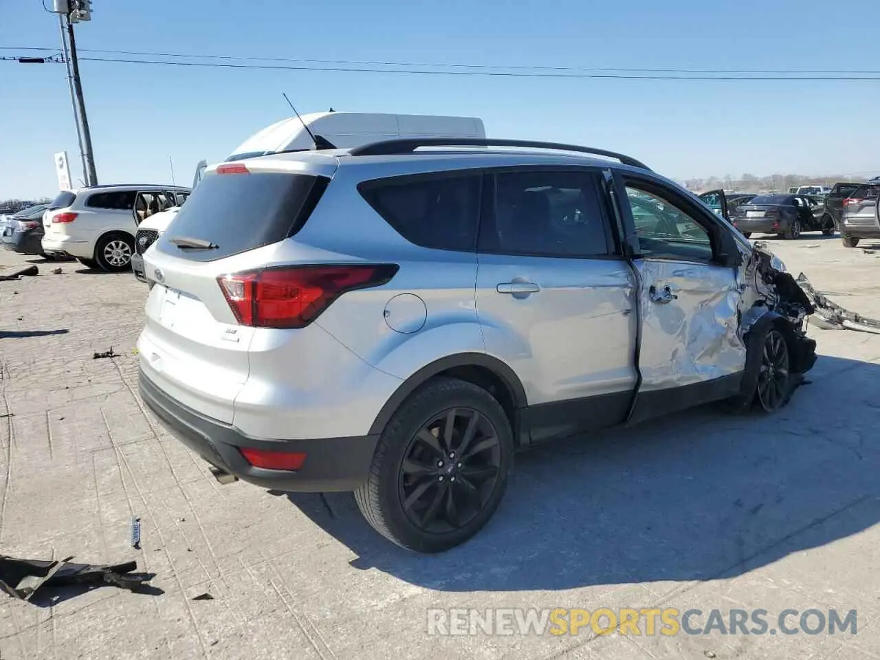 3 Photograph of a damaged car 1FMCU0GD4KUA07325 FORD ESCAPE 2019