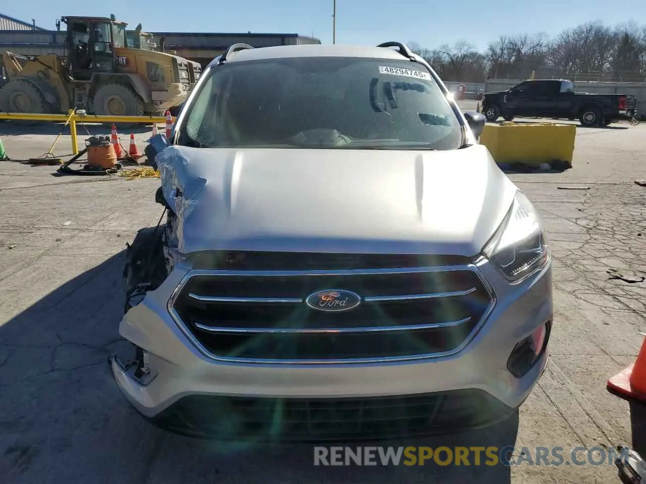 5 Photograph of a damaged car 1FMCU0GD4KUA07325 FORD ESCAPE 2019
