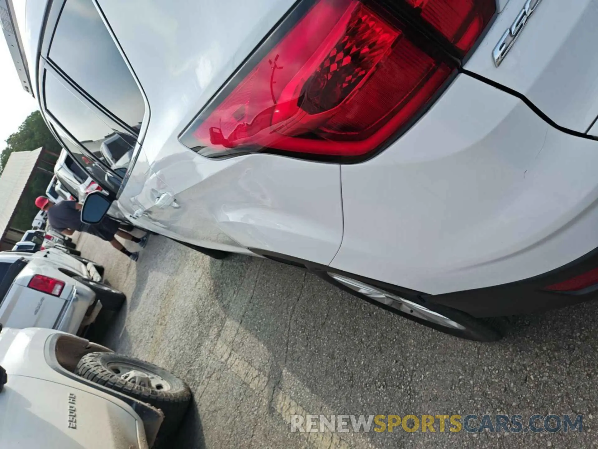7 Photograph of a damaged car 1FMCU0GD4KUA34072 FORD ESCAPE 2019