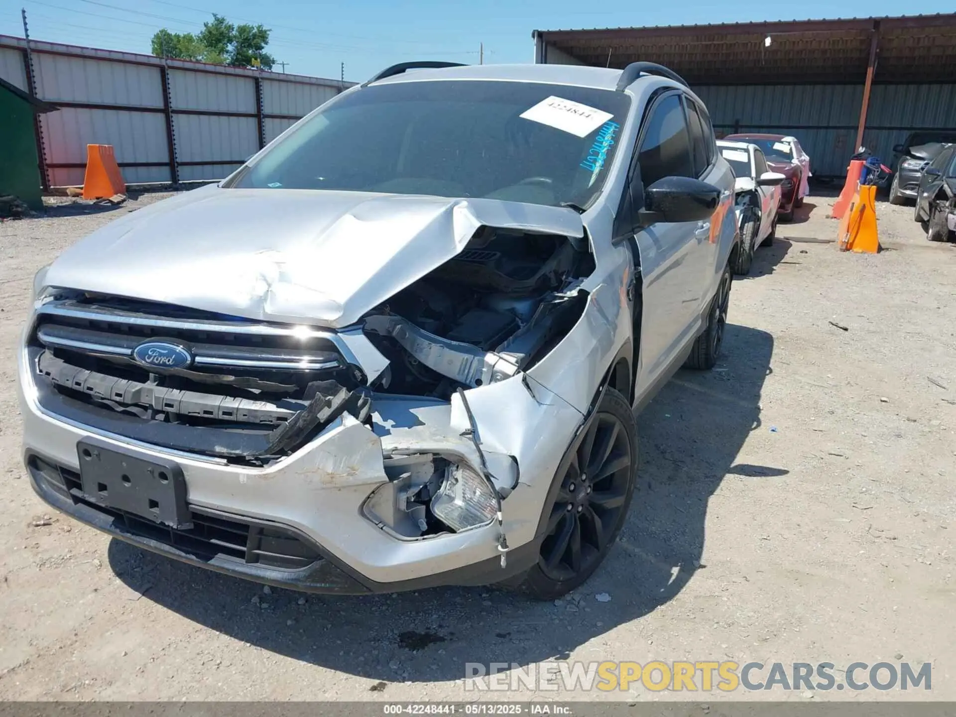 2 Фотография поврежденного автомобиля 1FMCU0GD4KUA41314 FORD ESCAPE 2019