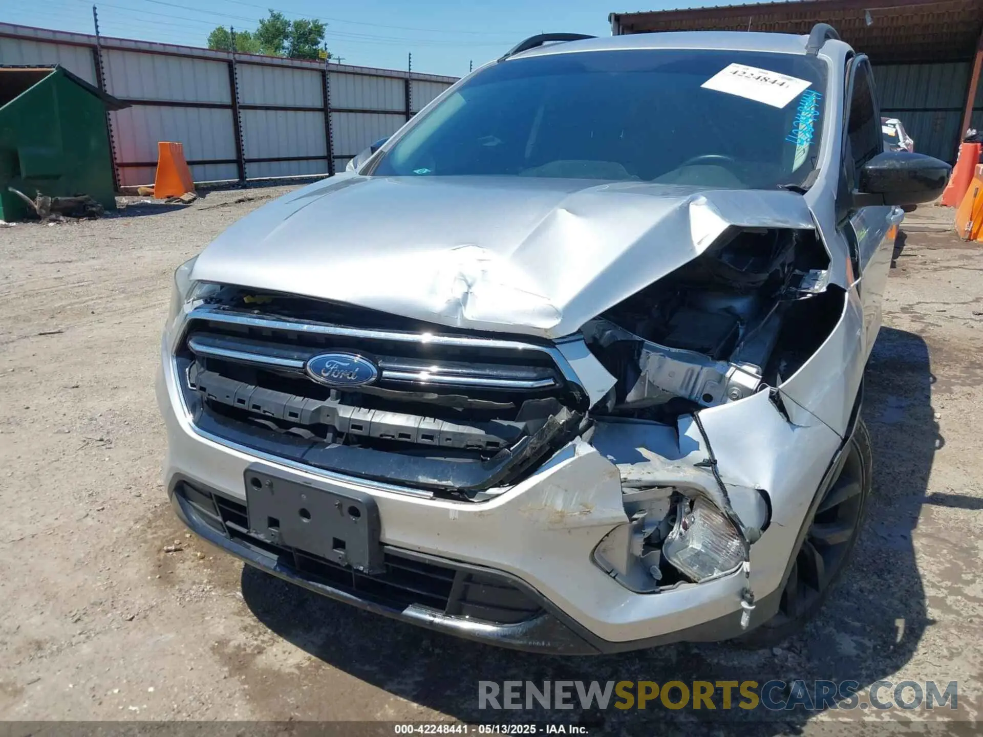 6 Фотография поврежденного автомобиля 1FMCU0GD4KUA41314 FORD ESCAPE 2019
