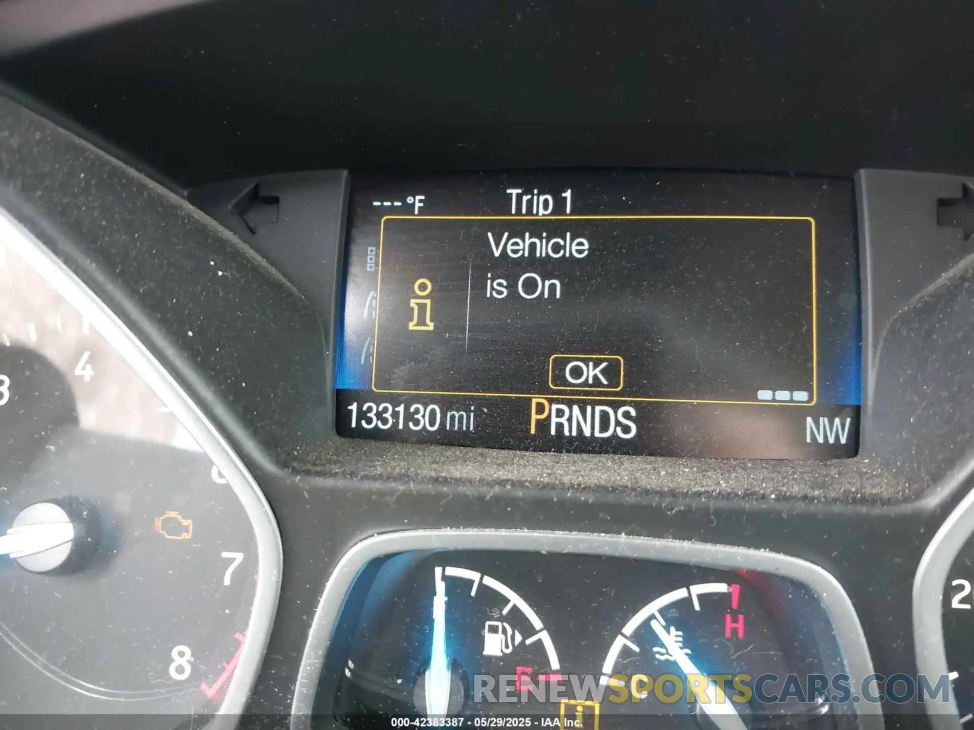 16 Photograph of a damaged car 1FMCU0GD4KUA92490 FORD ESCAPE 2019