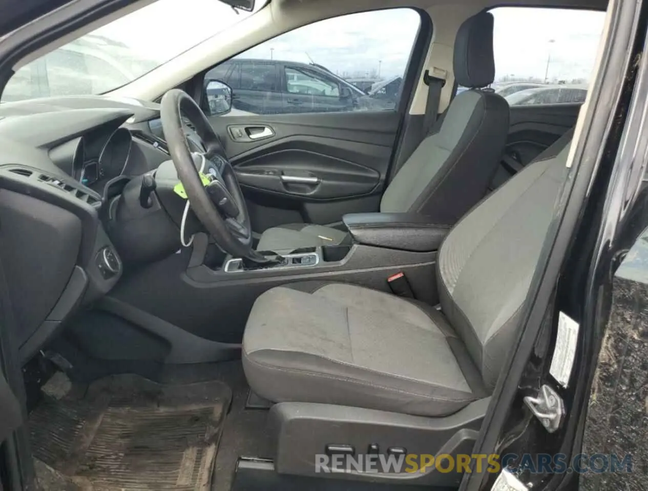 7 Photograph of a damaged car 1FMCU0GD4KUA97687 FORD ESCAPE 2019